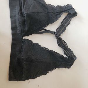 PINK VS’s Lacey Black Brallette!!- LARGE